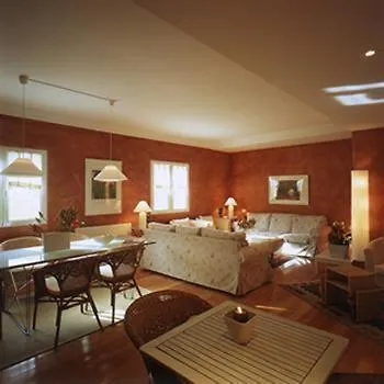 Amalurra Ecohotel & Retreat Center Laiseca Spanien